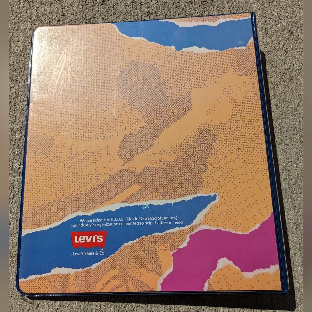 Levis three ring