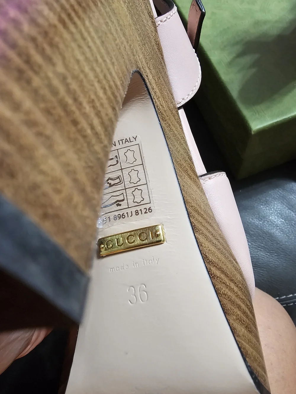 Gucci cosmos interlocking