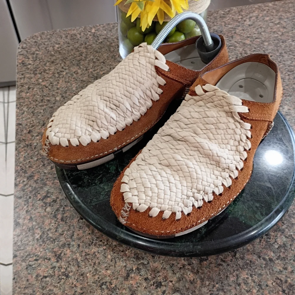 Nike gently used