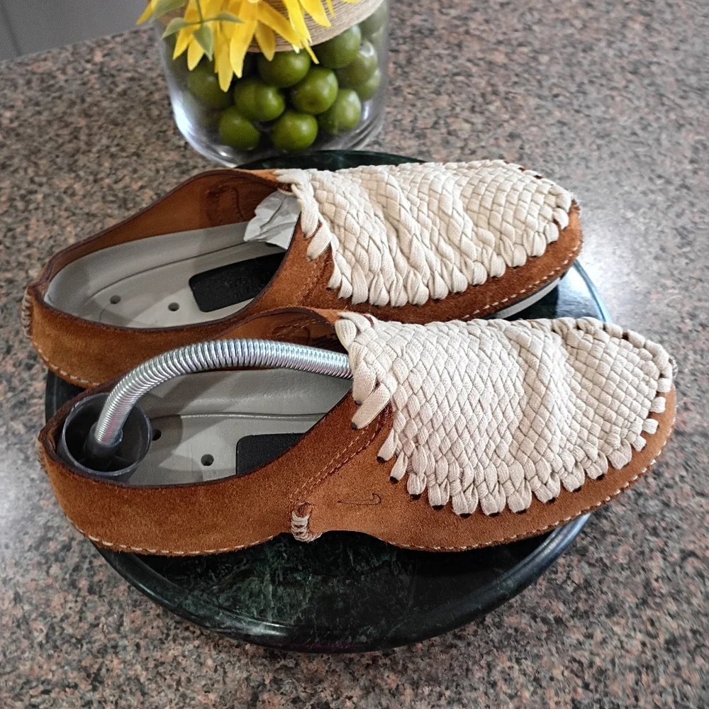 Nike gently used