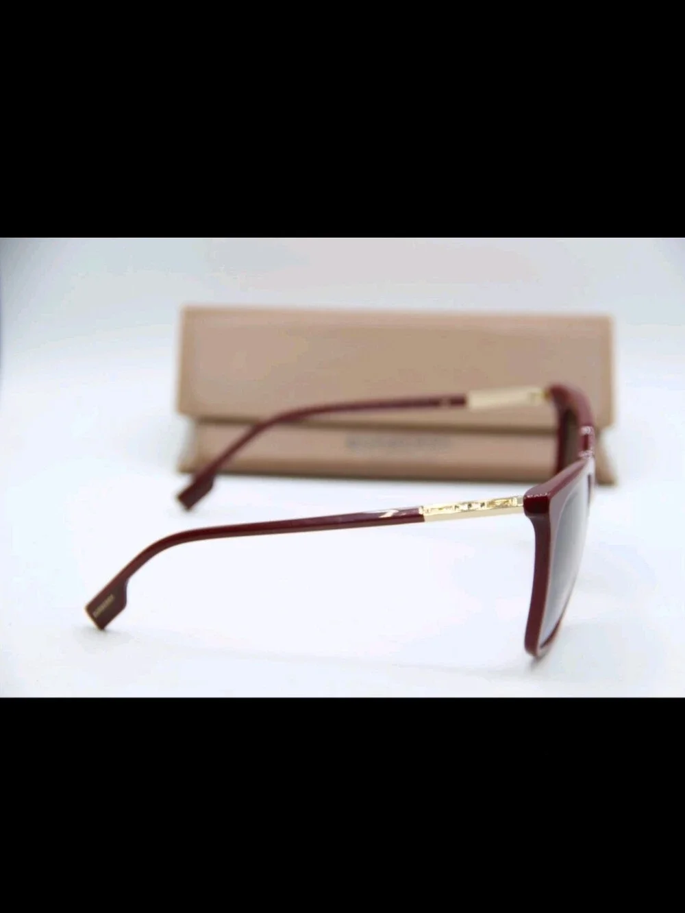 Burberry women cat