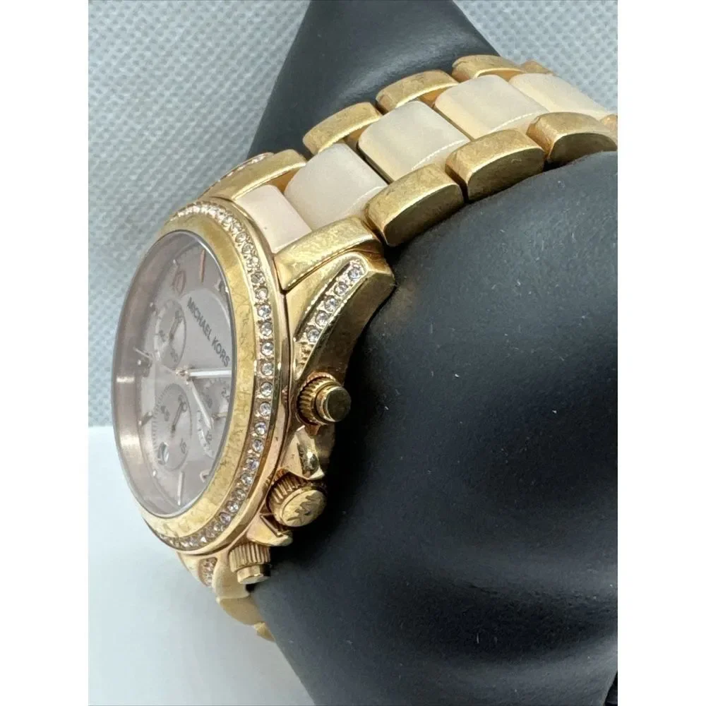 Michael Kors Blair MK5943 Women's Rose Gold-Tone Analog Dial Wrist Watch JNA787