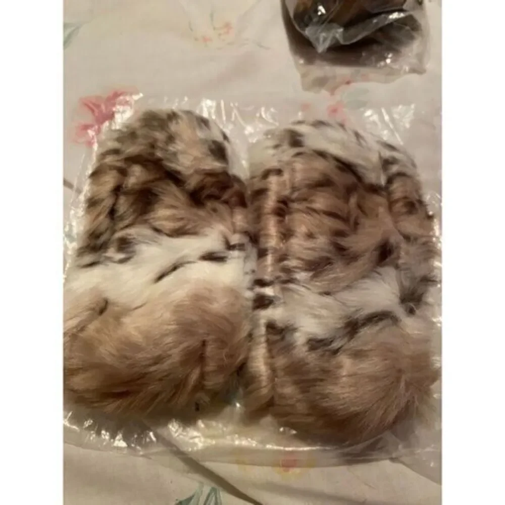 Dennis‎ Basso Faux Fur Fingerless Gloves Hand Warmers Spotted Animal Print Tan