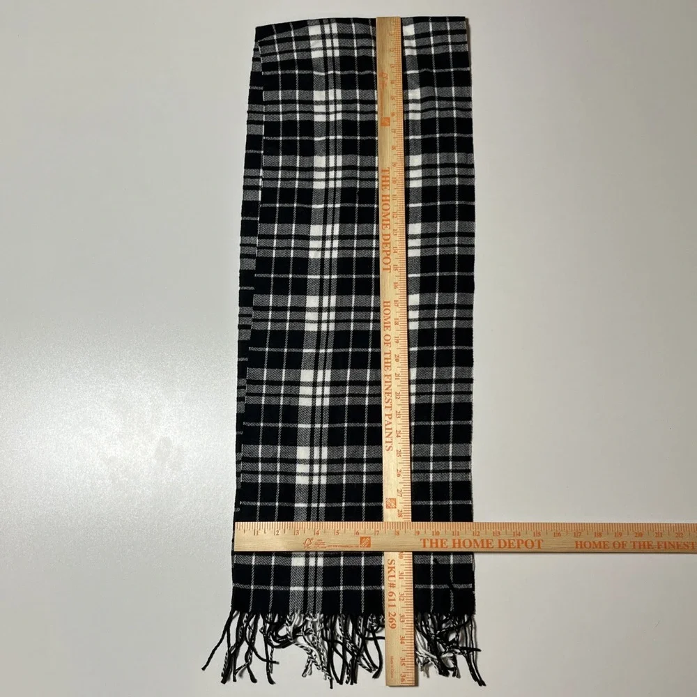 Unbranded soft acrylic