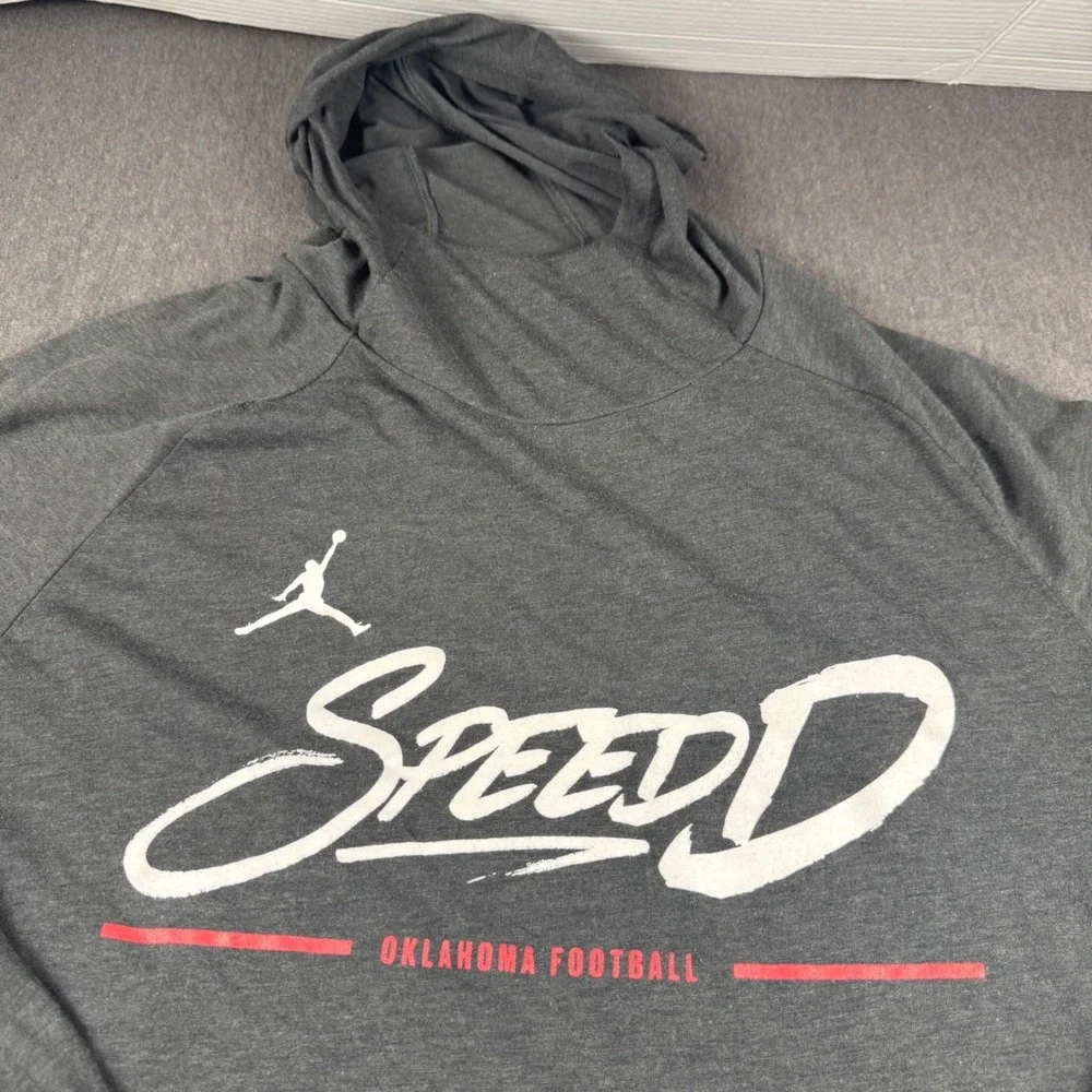Jordan Oklahoma Football Speed Dri-FIT Hooded Shirt Mens XL Grey Long Sleeve