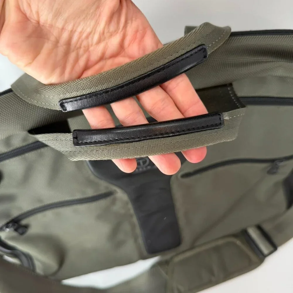 Tumi tech travel