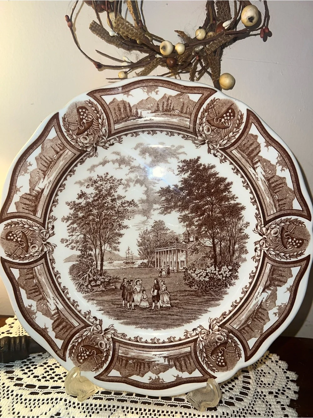 Vintage decorative dinner