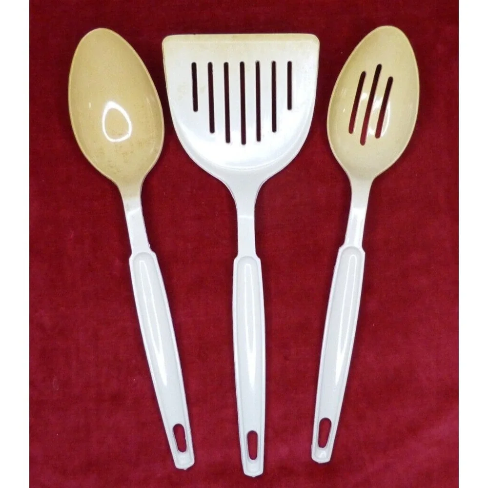 Vintage Ekco Nylon Plastic Almond Off‎ White Turner Spoon Slotted Spoon USA