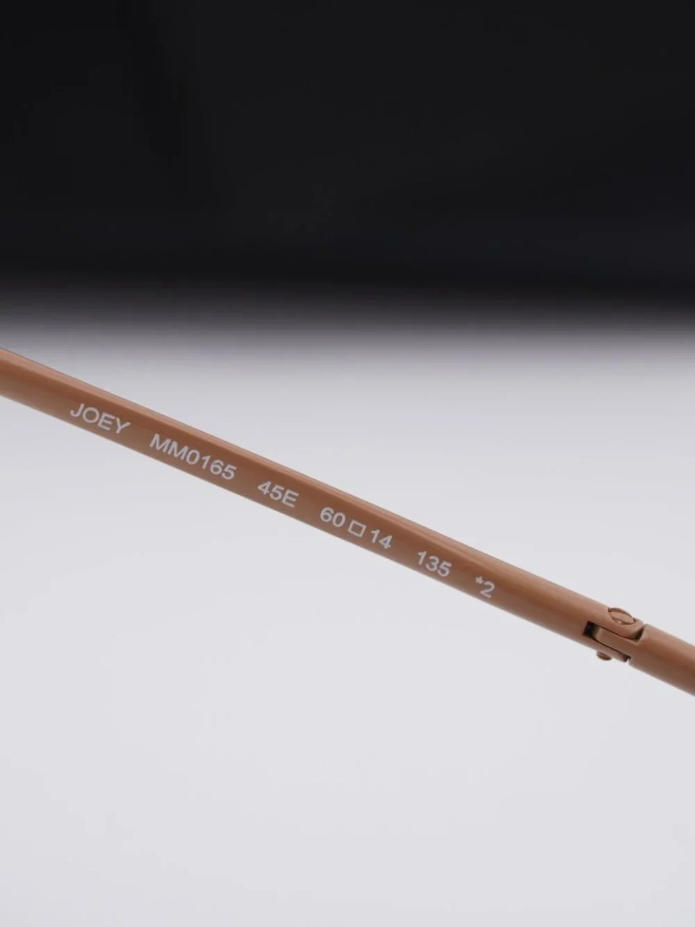 MaxMara model mm0165