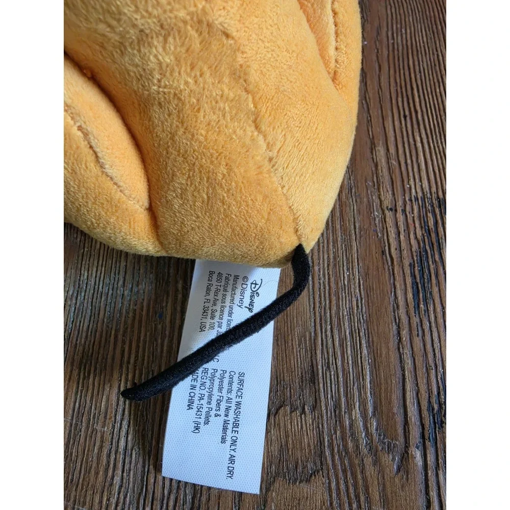 Disney pluto inch