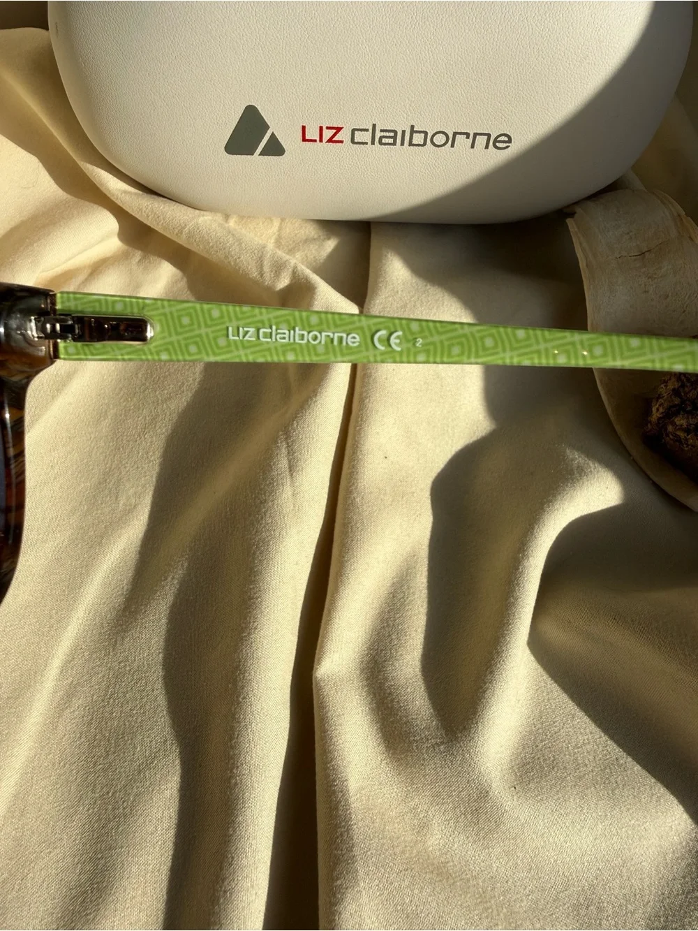 Liz Claiborne chic cat