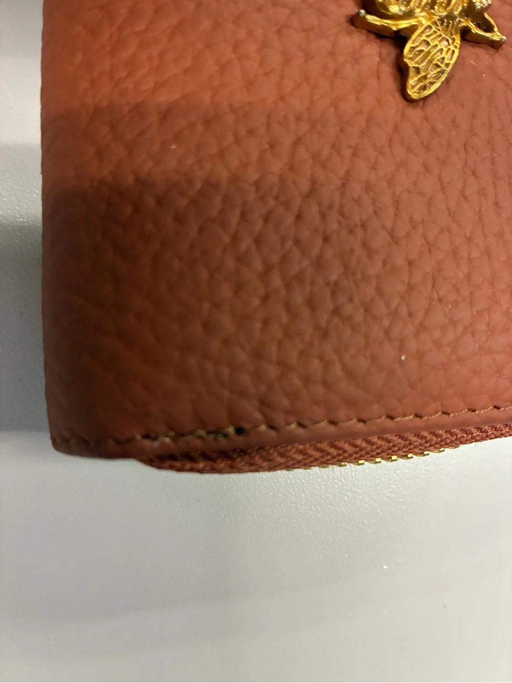N/A compact brown