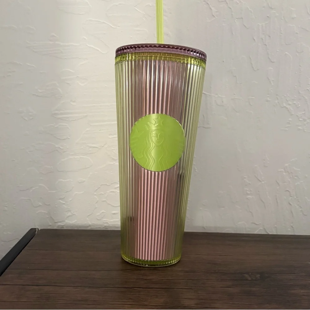 Lot Of Two Starbucks Green Apple Cold Cups (24 OZ) Brand New With Straw‎ Pleated