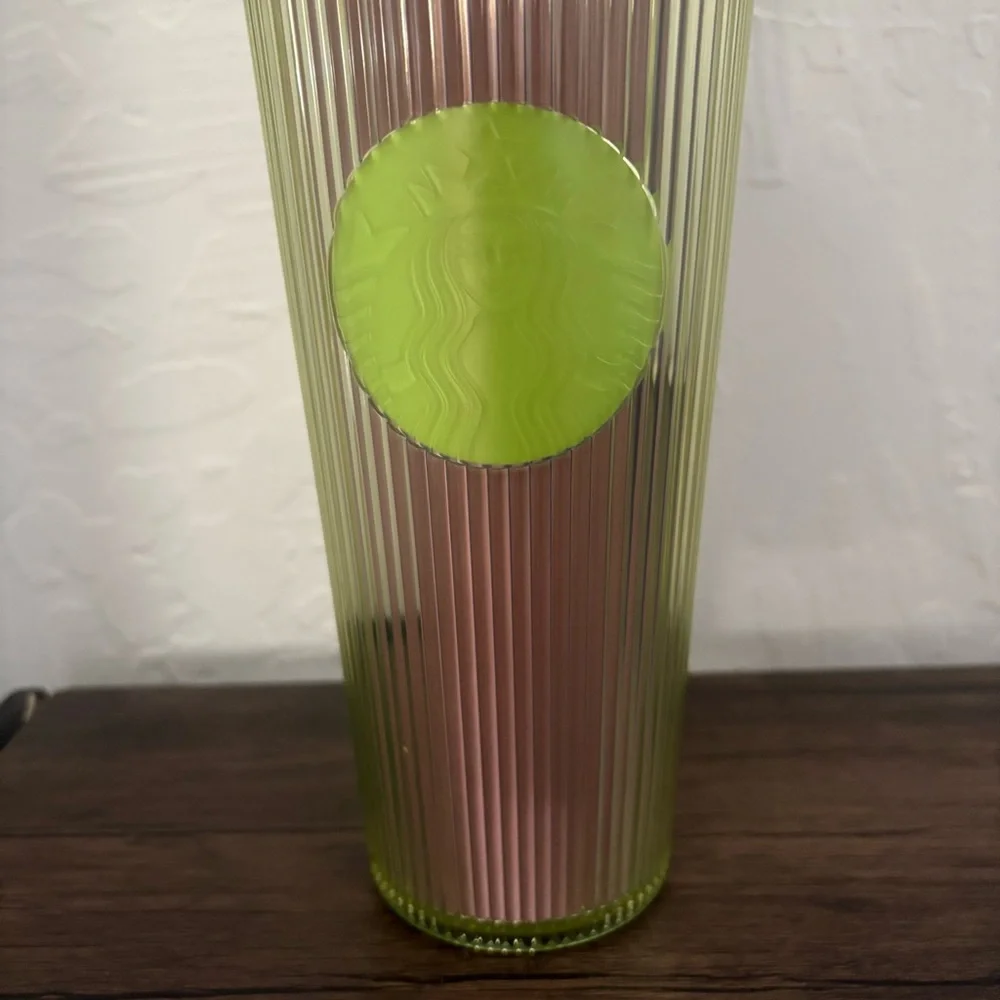 Lot Of Two Starbucks Green Apple Cold Cups (24 OZ) Brand New With Straw‎ Pleated