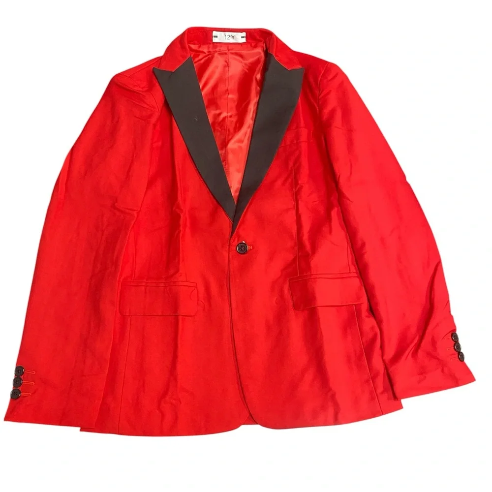 NWOT Youth Three Piece Suit Y12 I52‎