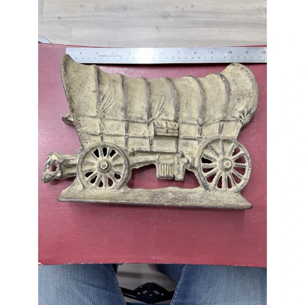 The Unbranded Brand antique vintage