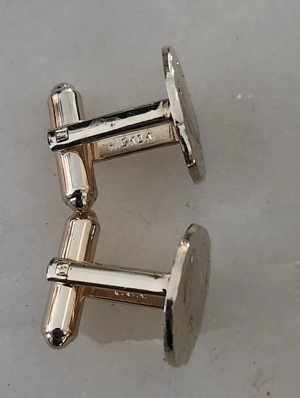 Hickok elegant gold