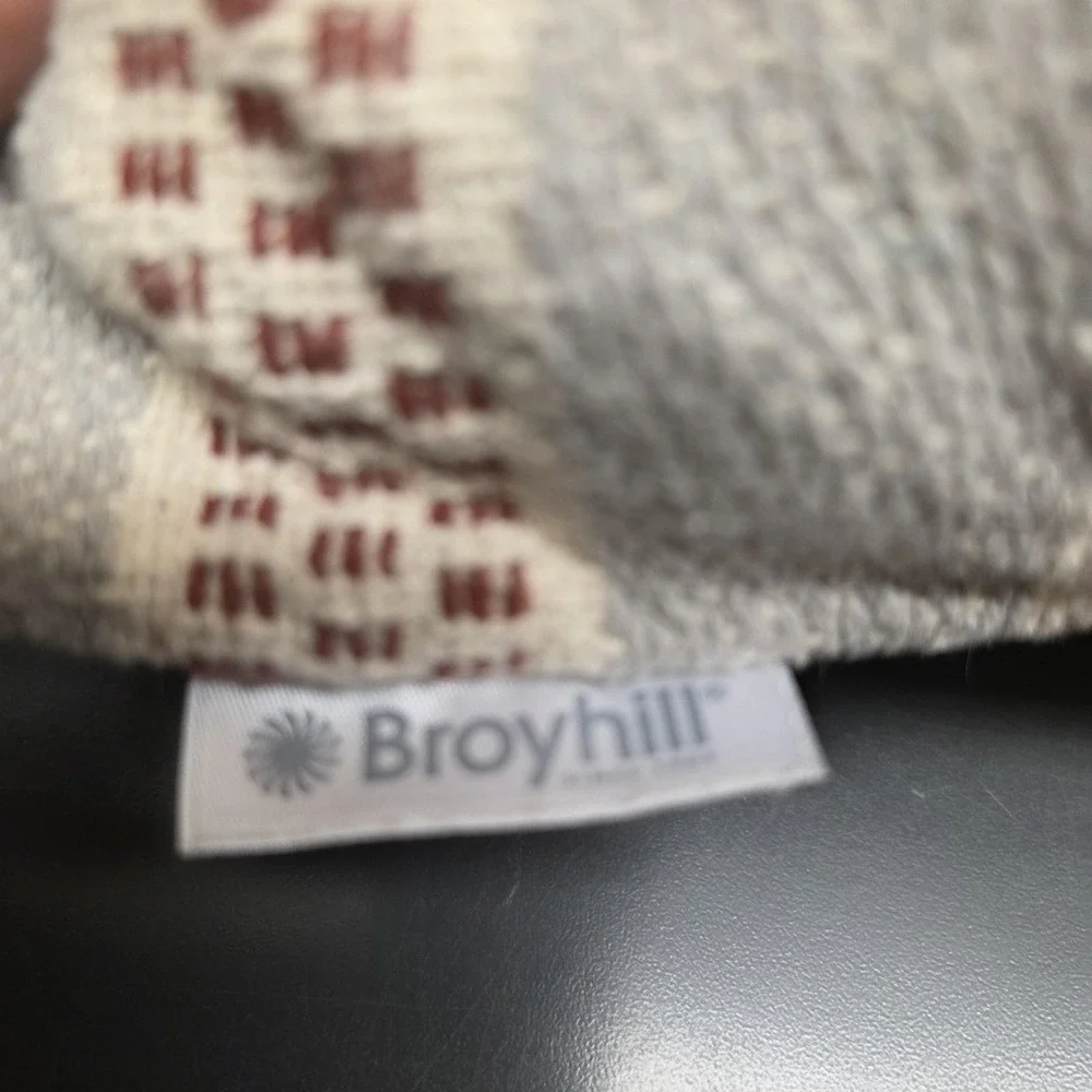 Broyhill brand style