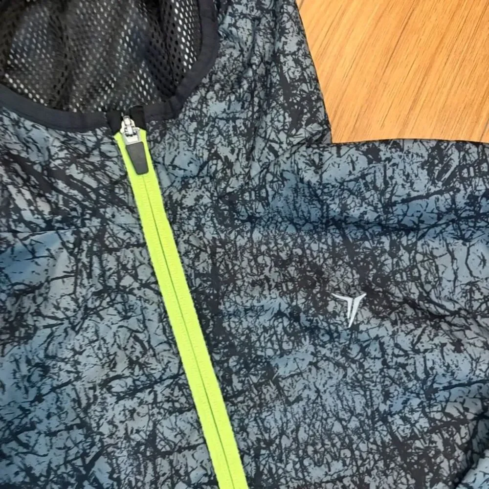 Old Navy gray black