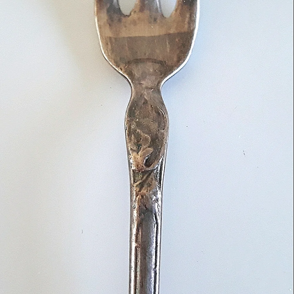 1877 Niagara Falls Silver Co. beautiful antique