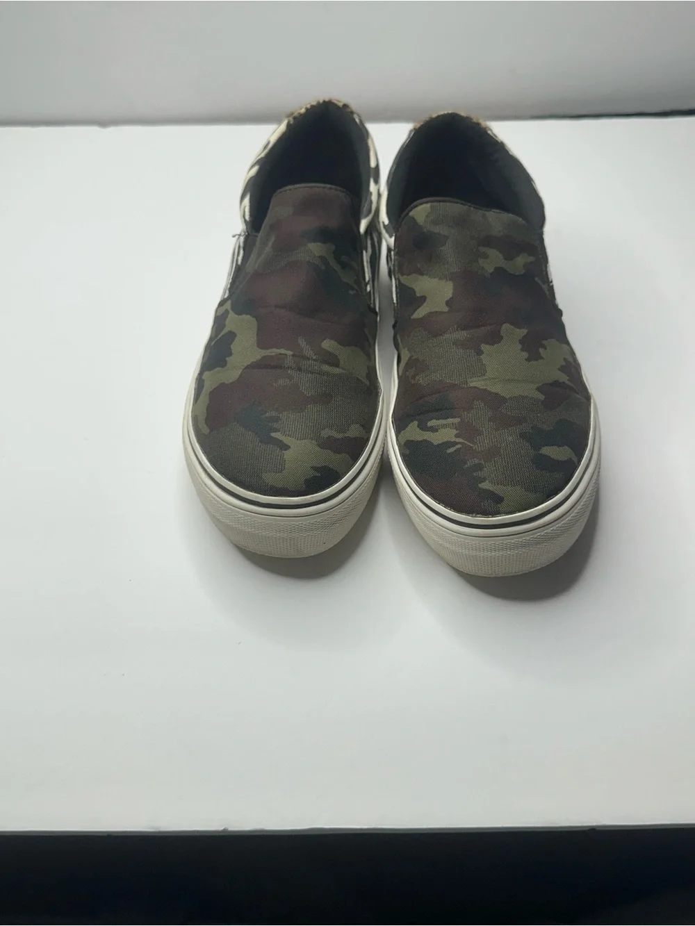 Away canvas slip