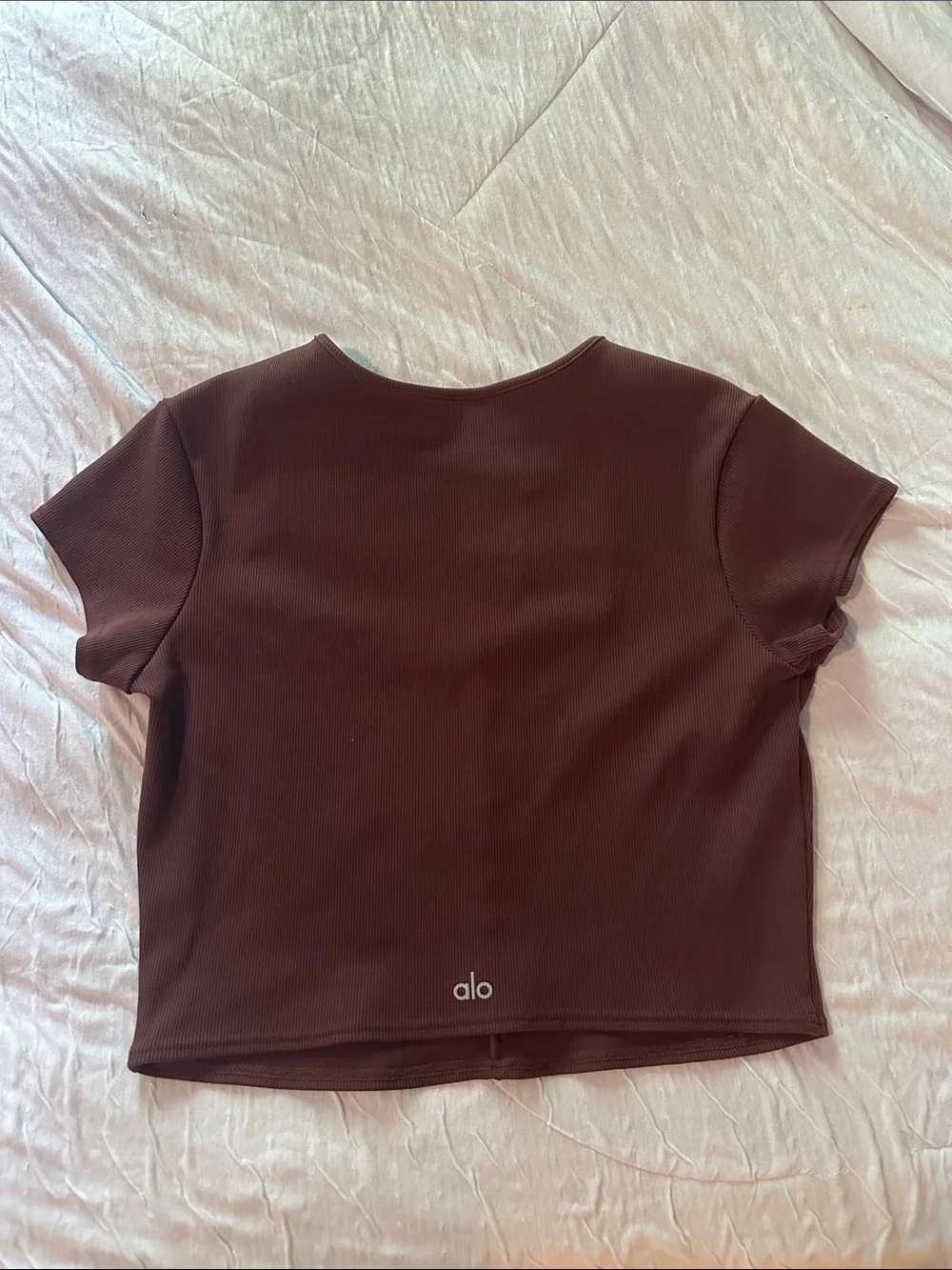 ALO Yoga cropped short