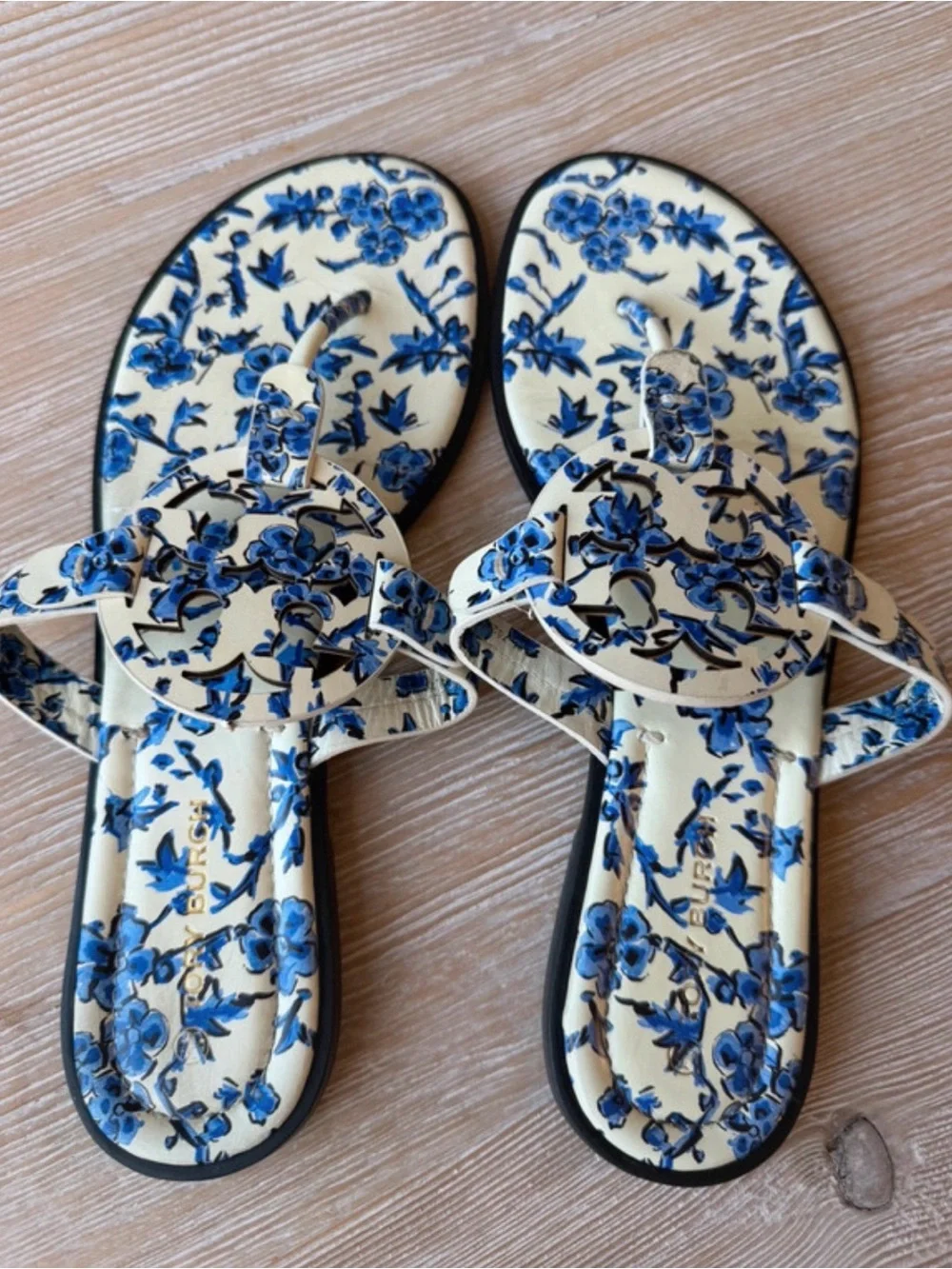 Tory Burch slip tory