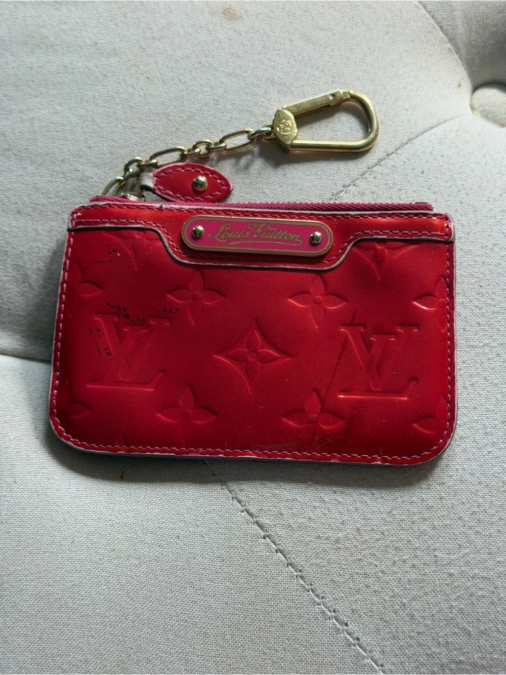 Authentic Louis Vuitton Red Vernis Monogram Key Cles & Card Holder