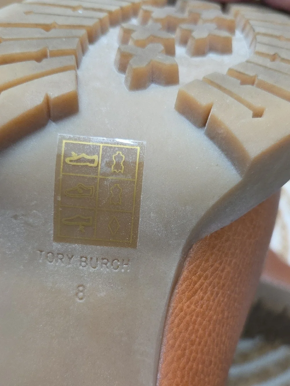 Tory Burch excellent no