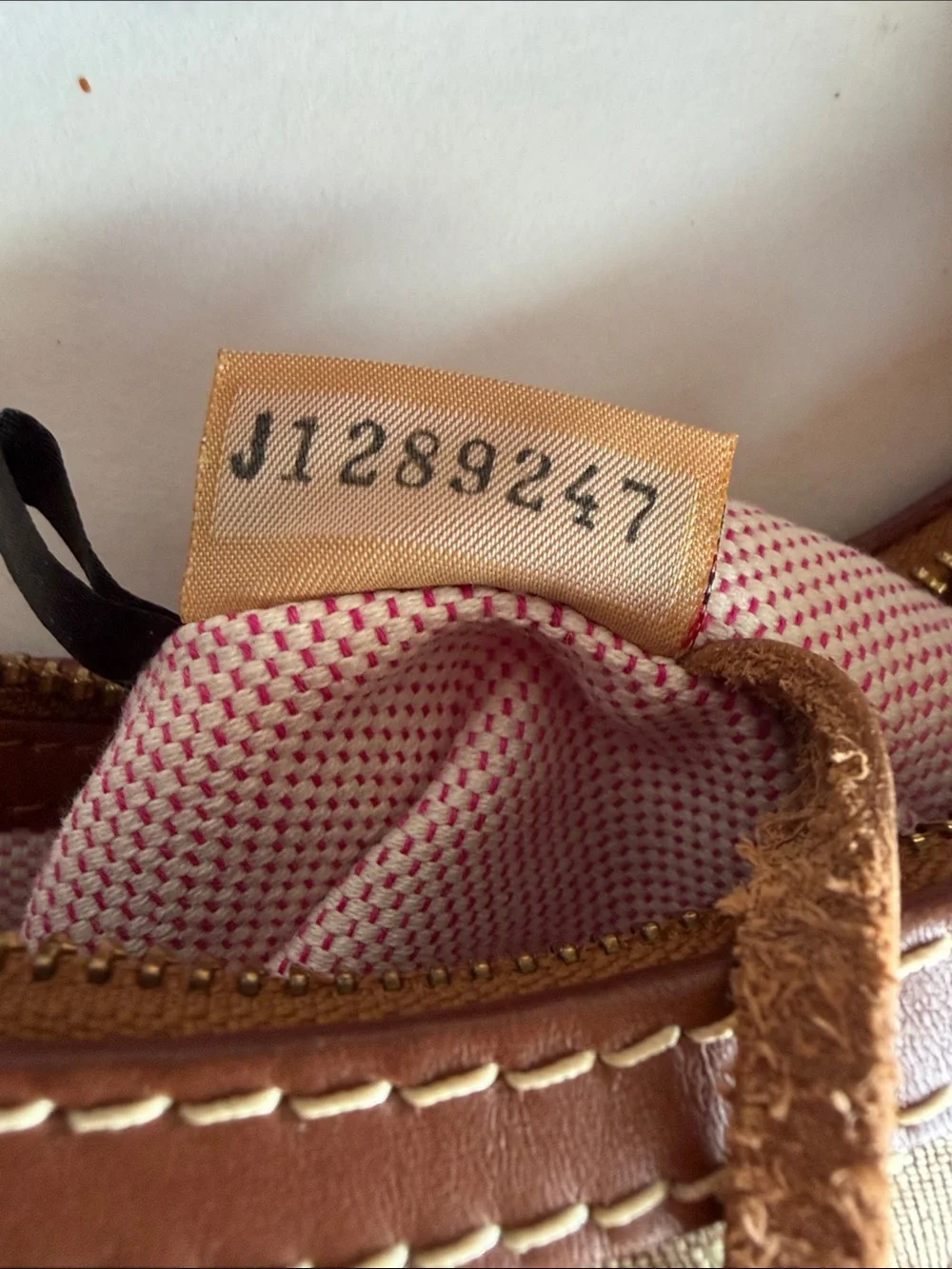 Dooney & Bourke beautiful authentic