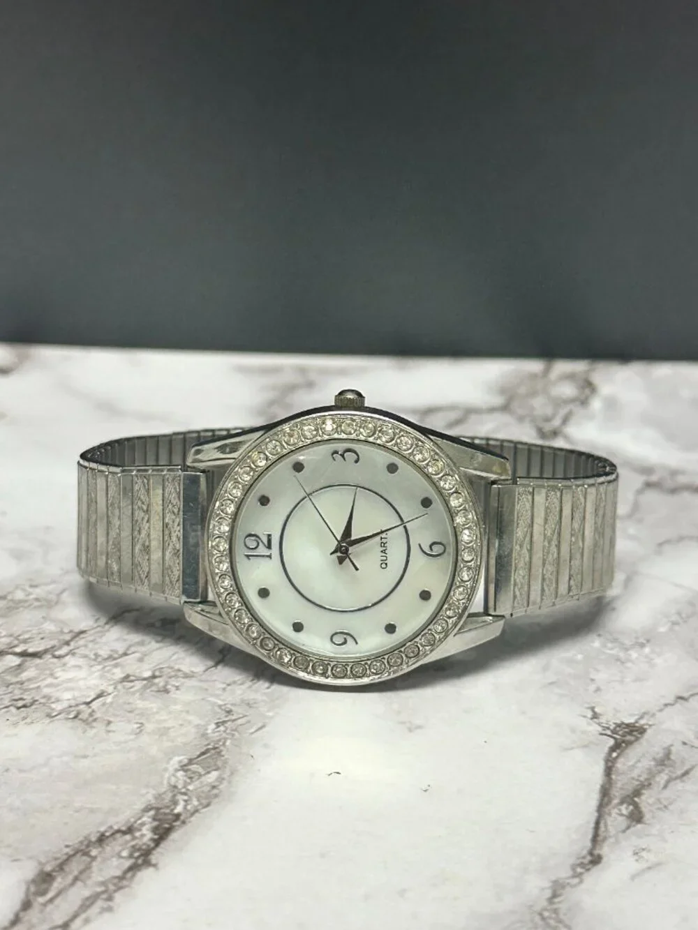 Unbranded mother pearl