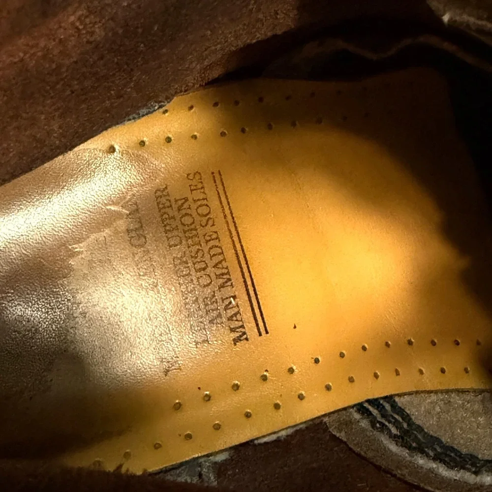 Dr. Martens smoke see out