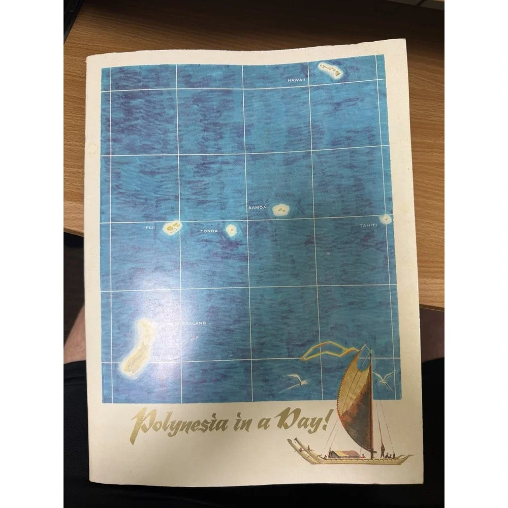 Vintage 1969 Polynesian Cultural Center information book, 'Polynesia in a‎ day'