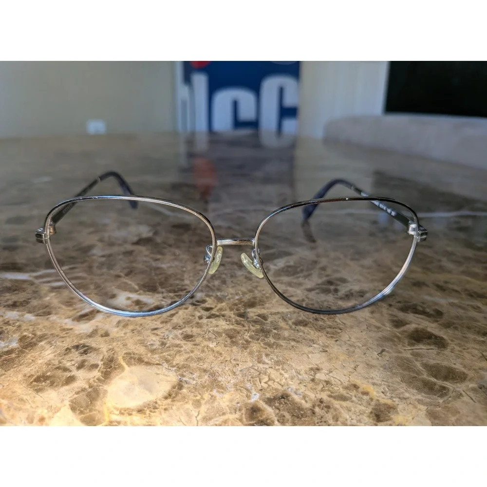 Modern Coach L1089 Shiny Gunmetal HC7094 90044Q 60-14-140 Sunglasses