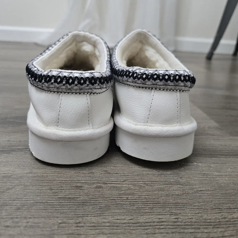 UGG very cool