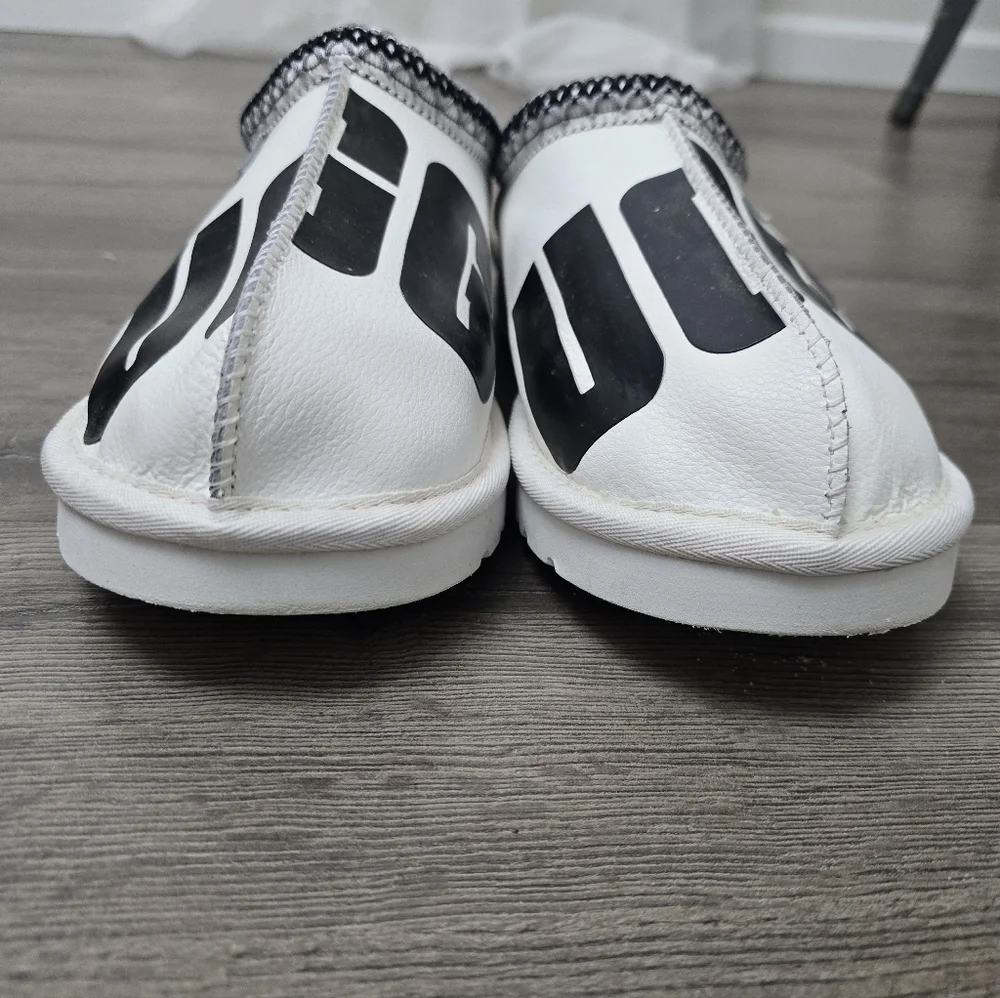 UGG very cool