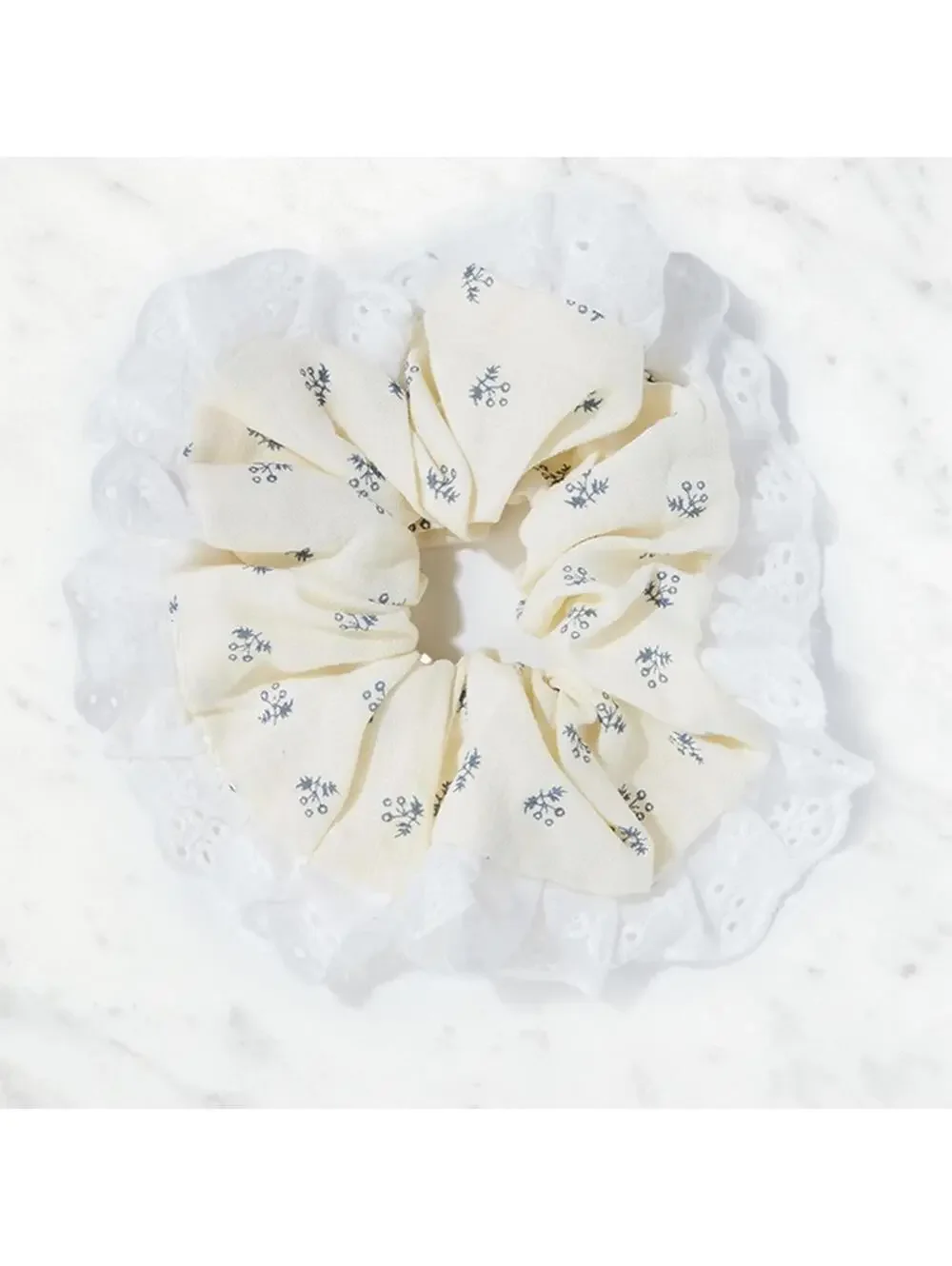 PacSun eyelet hair