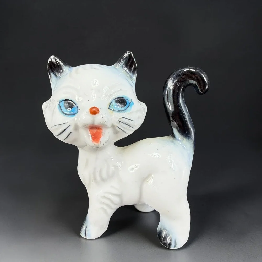 Vintage Ceramic Kitten Figurine Blue Eyes Black Tail White Cat Miniature‎ 2 inch
