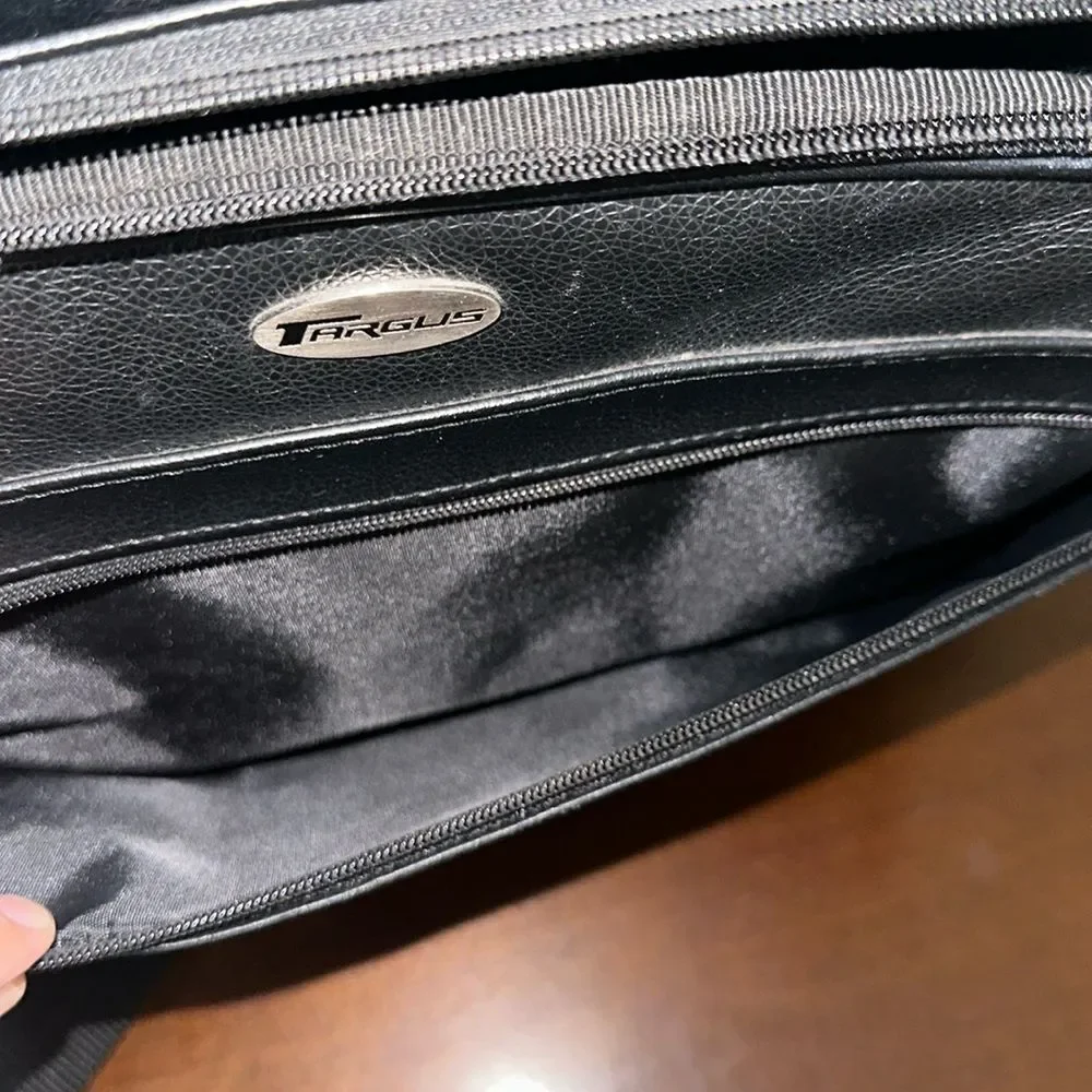 Targus sku leather