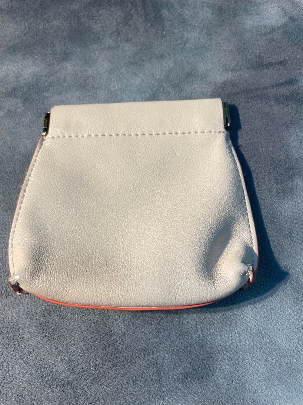 Anthropologie compact key