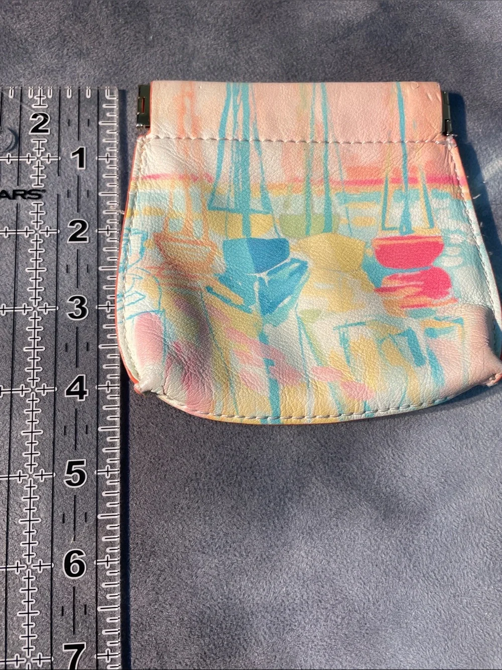Anthropologie compact key