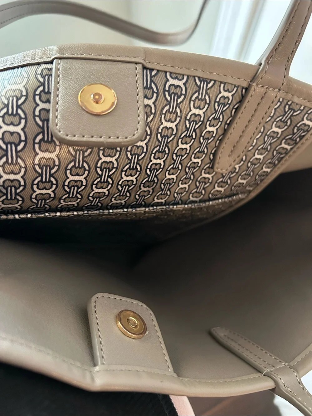 Tory Burch tori burch