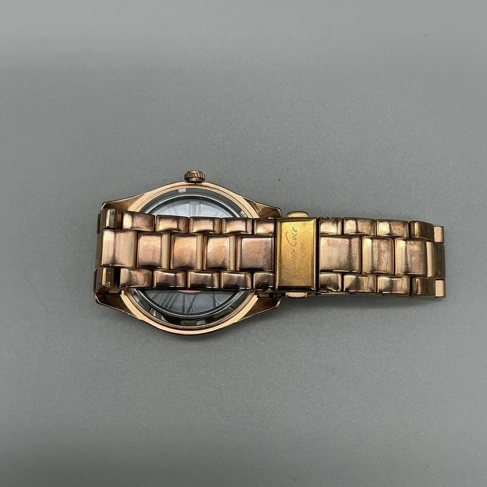 Kenneth Cole case color