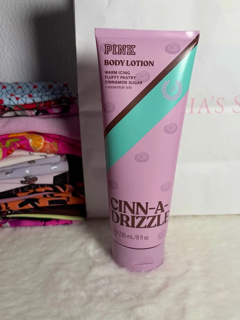 PINK Victorias Secret 8floz sealed