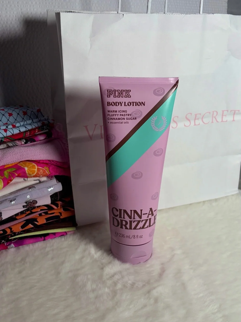 PINK Victorias Secret 8floz sealed