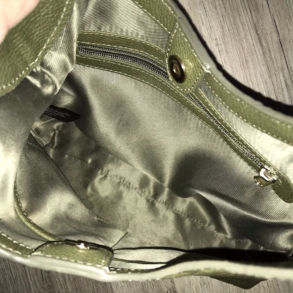 N/A shoulder bag