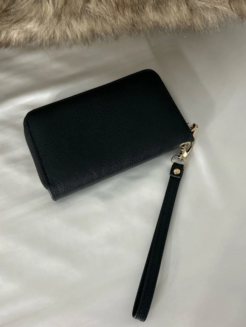 Beverly Hills Polo Club wristlet sleek strap