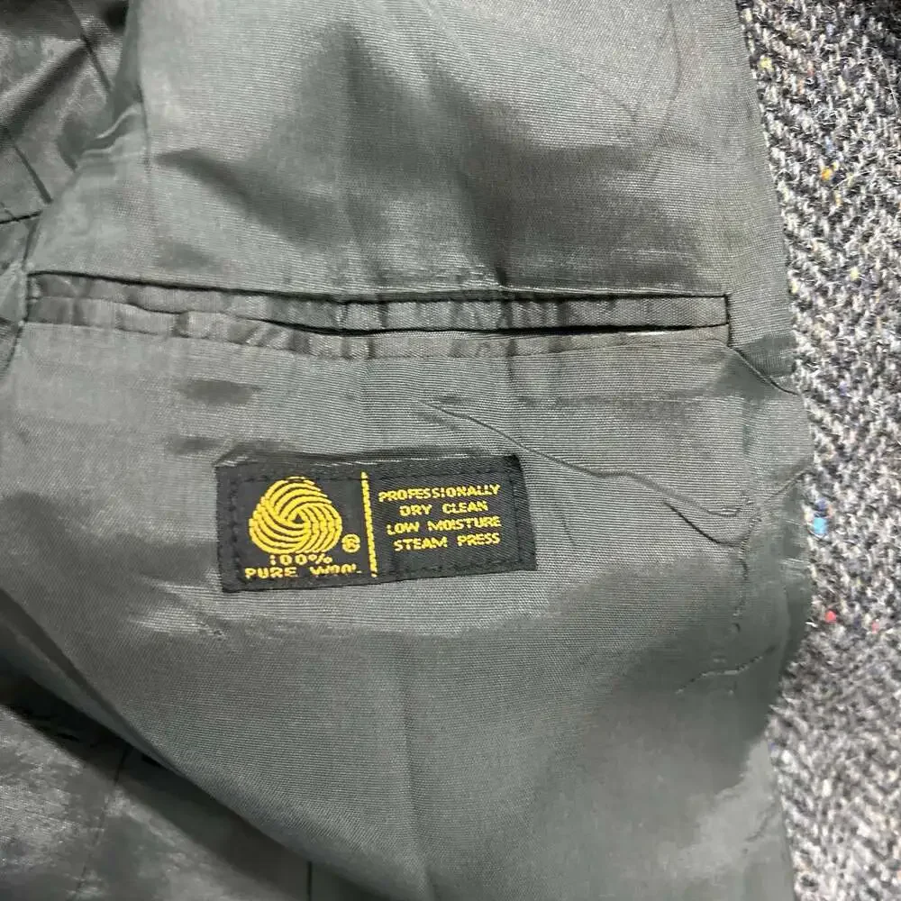 Levis pre owned