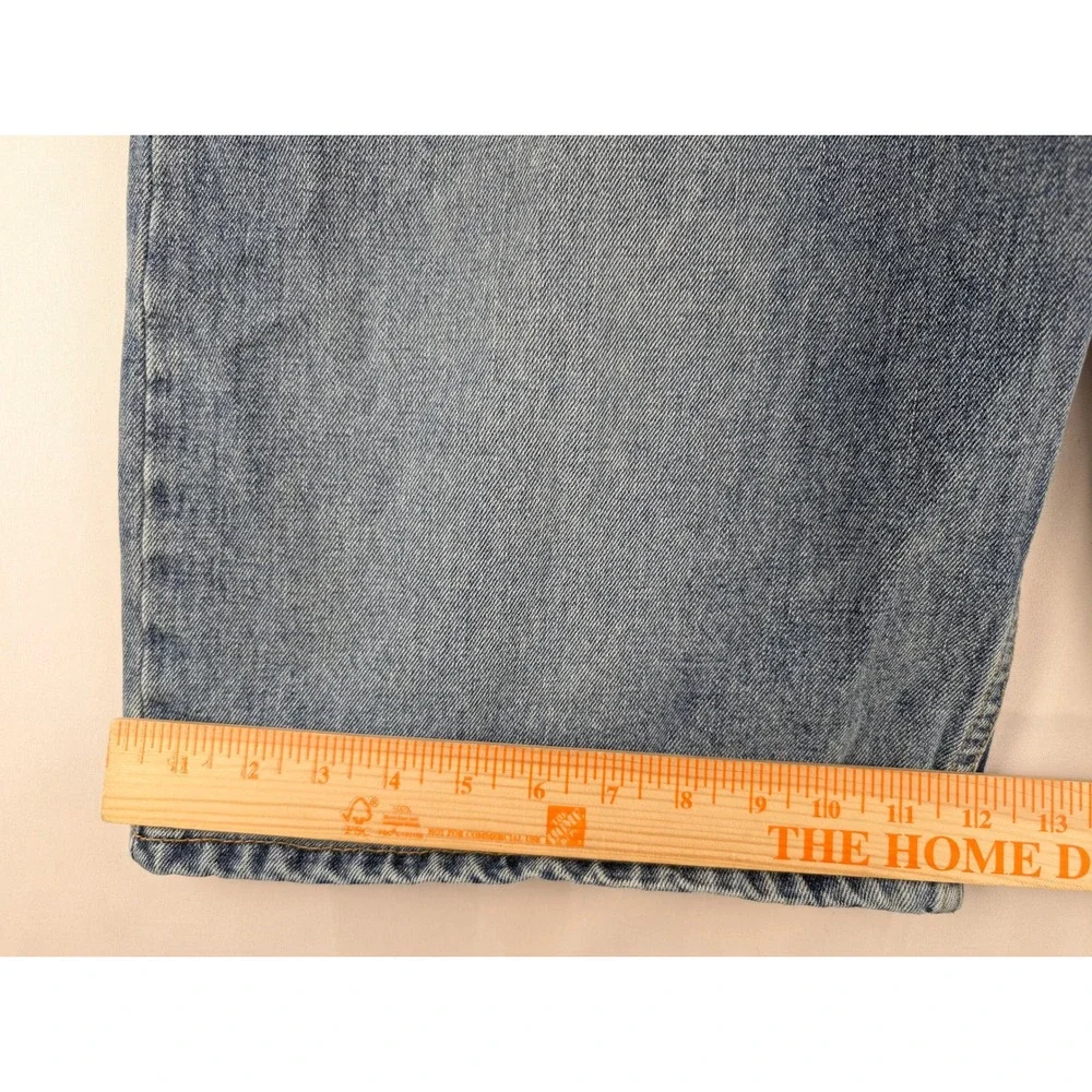 Levis levi 569