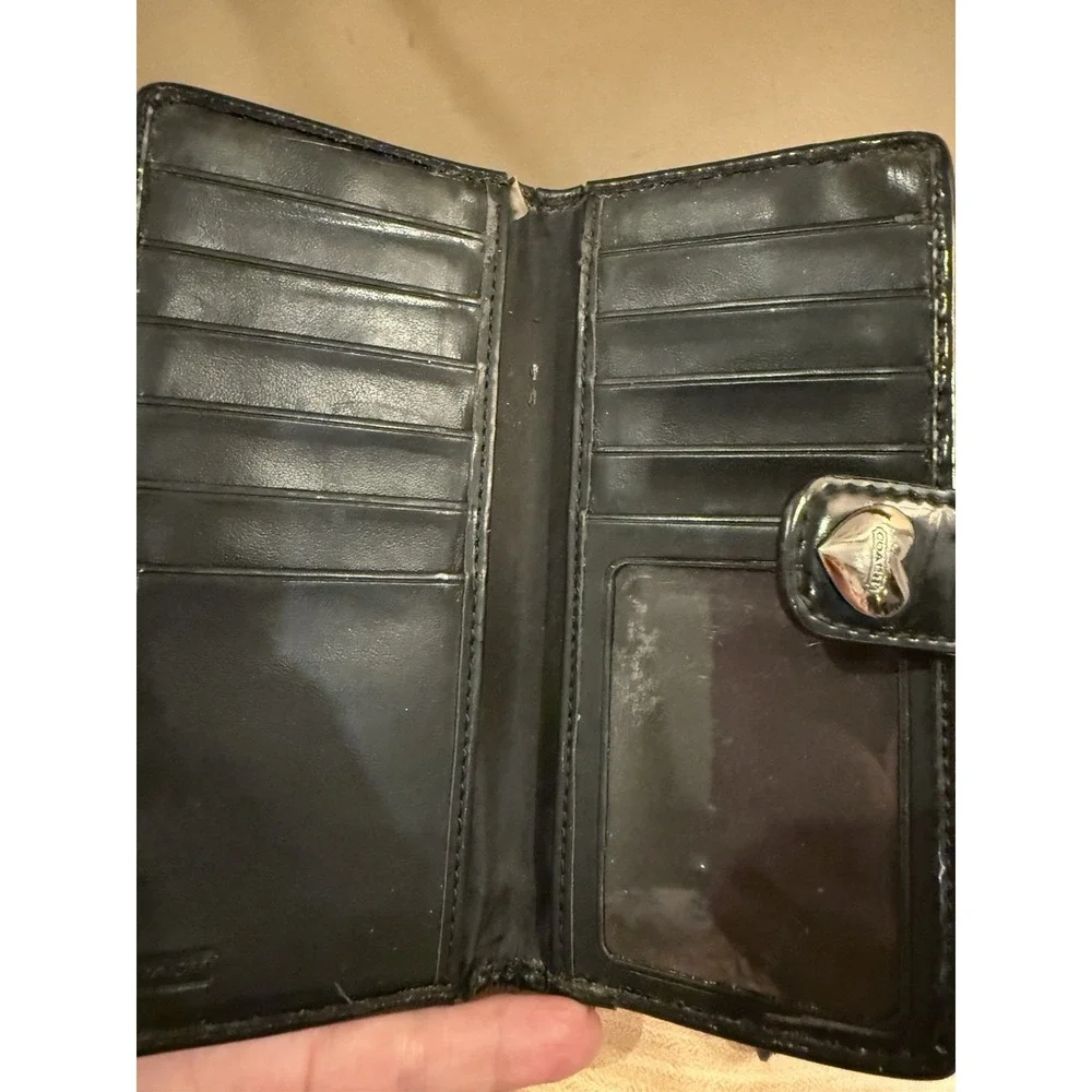Coach patent logo